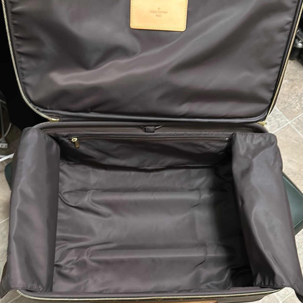 Louis Vuitton suitcase - Picture 12 of 14